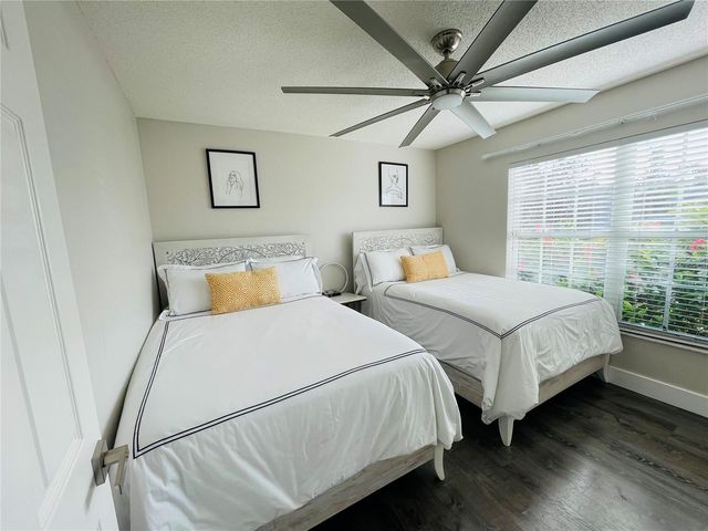 4497 SANIBEL WAY, Bradenton, FL 34203