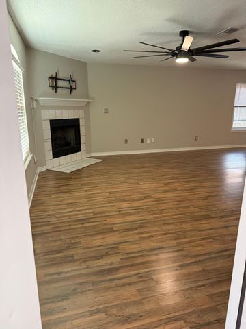 38 Ruby Circle, Mary Esther, FL 32569