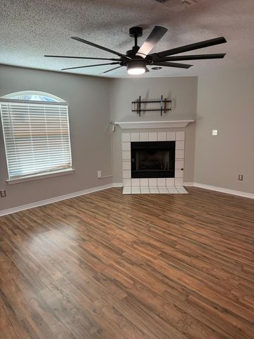 38 Ruby Circle, Mary Esther, FL 32569