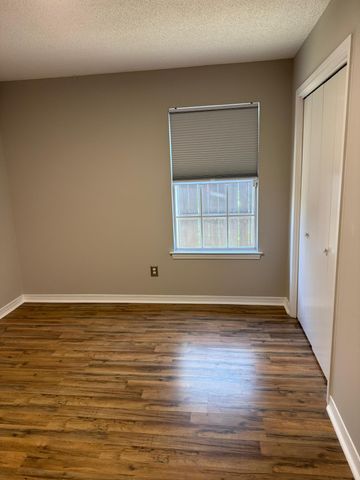 38 Ruby Circle, Mary Esther, FL 32569