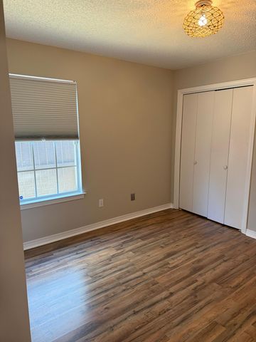 38 Ruby Circle, Mary Esther, FL 32569