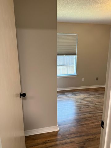 38 Ruby Circle, Mary Esther, FL 32569