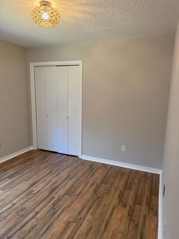 38 Ruby Circle, Mary Esther, FL 32569