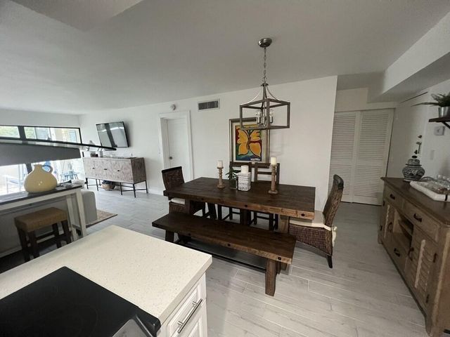 3792 NE Ocean Blvd 105-S, Jensen Beach, FL 34957