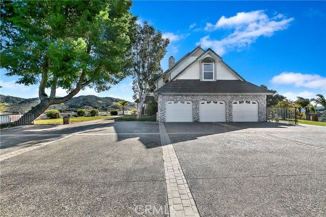 46366 Sandia Creek Drive, Temecula, CA 92590