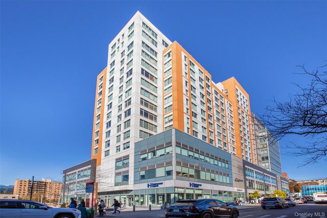 13835 39th Avenue 4B, Flushing, NY 11354