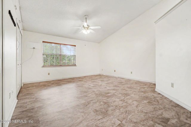 11285 LAKE MANDARIN Circle E, Jacksonville, FL 32223