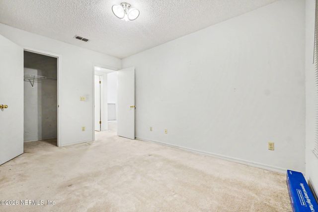 11285 LAKE MANDARIN Circle E, Jacksonville, FL 32223