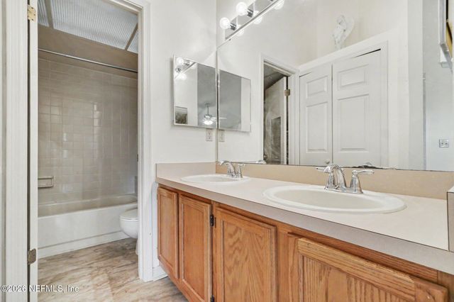 11285 LAKE MANDARIN Circle E, Jacksonville, FL 32223