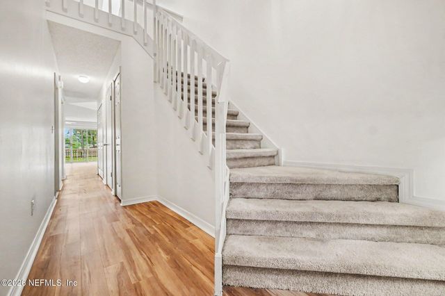 11285 LAKE MANDARIN Circle E, Jacksonville, FL 32223