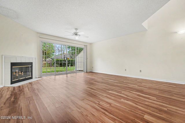 11285 LAKE MANDARIN Circle E, Jacksonville, FL 32223