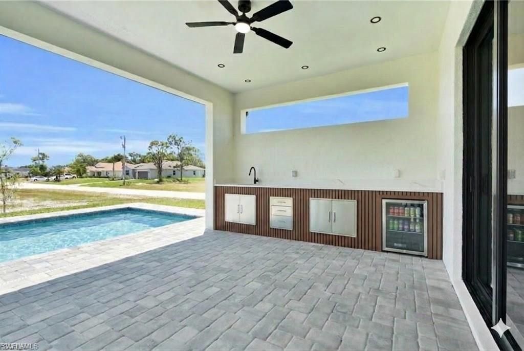 Image 6 of property listing at 322 NE 20th ST, Cape Coral, FL 33909