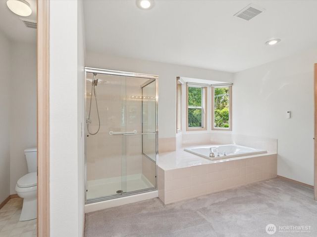 1835 S 251st Place, Des Moines, WA 98198