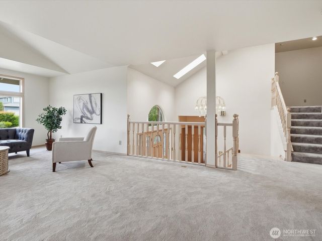 1835 S 251st Place, Des Moines, WA 98198
