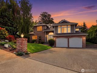 1835 S 251st Place, Des Moines, WA 98198