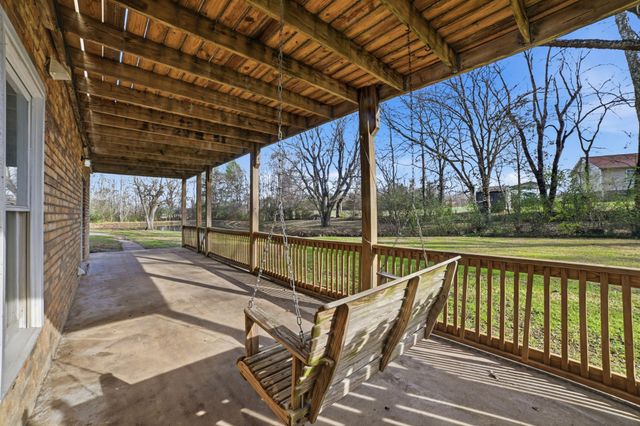 1130 Windsor Cir, Lyles, TN 37098