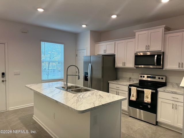 8401 RETROGRADE Road, Jacksonville, FL 32256