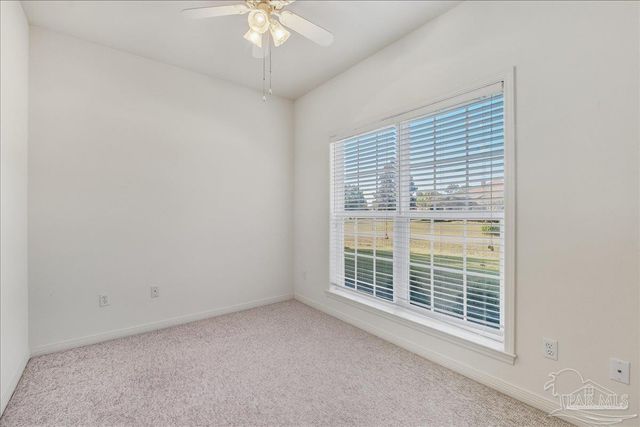 2500 Crescent Pl, Navarre, FL 32566