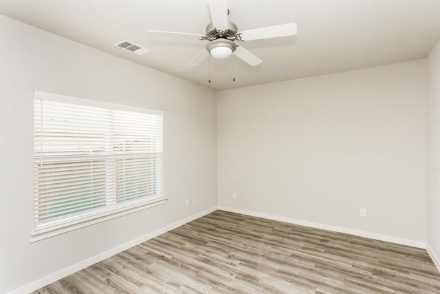 616 Ava Trail, Lewisville, TX 75057