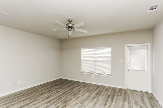 616 Ava Trail, Lewisville, TX 75057