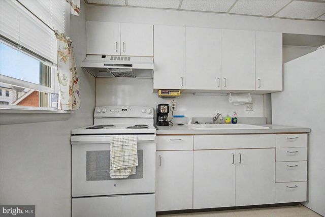104 W SEVENTH ST, Bridgeport, PA 19405