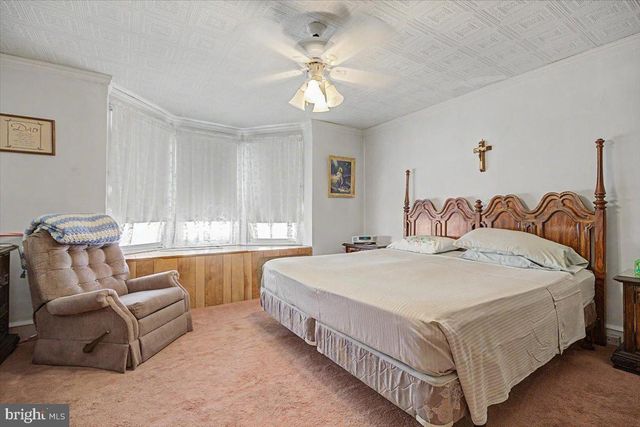 104 W SEVENTH ST, Bridgeport, PA 19405