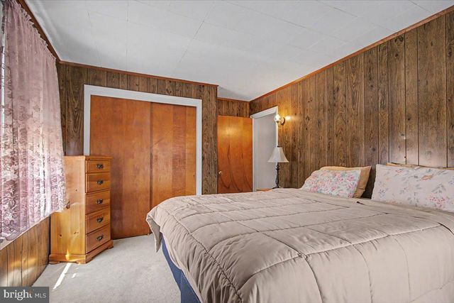 104 W SEVENTH ST, Bridgeport, PA 19405
