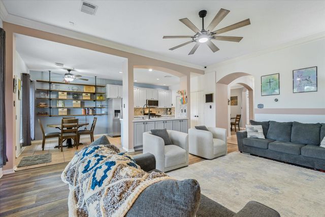 5135 Candlewood Drive, League City, TX 77573