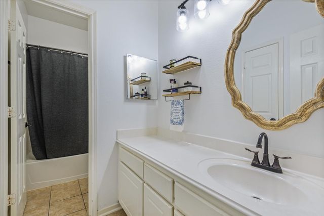 5135 Candlewood Drive, League City, TX 77573