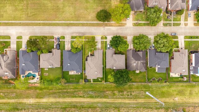 5135 Candlewood Drive, League City, TX 77573