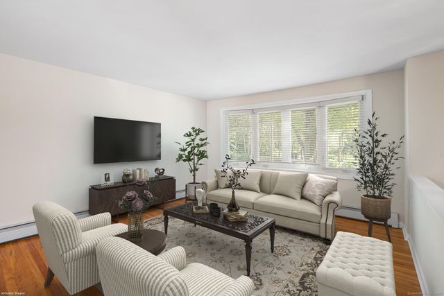 21 Glen Circle, Seymour, CT 06483