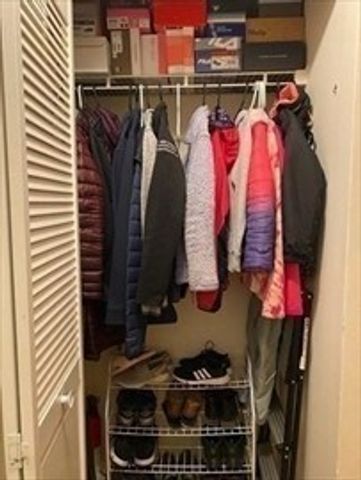 44 Washington St 401, Brookline, MA 02445