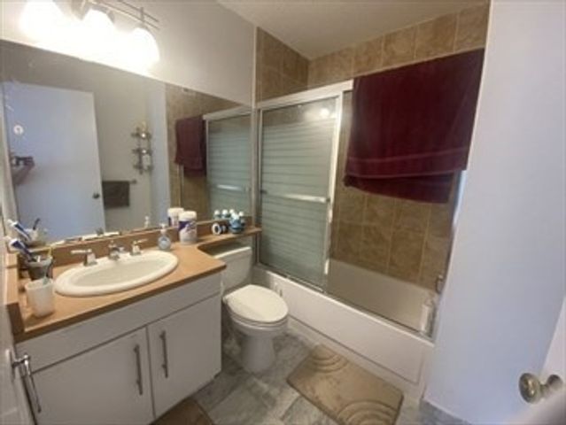 44 Washington St 401, Brookline, MA 02445