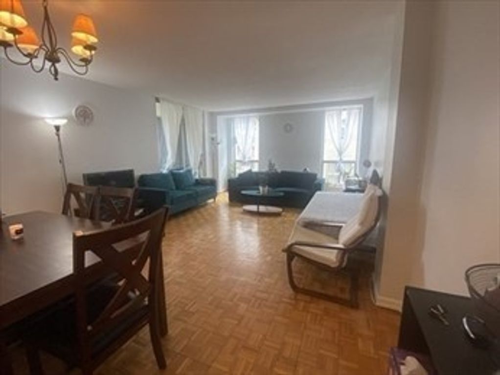 44 Washington St 401, Brookline, MA 02445