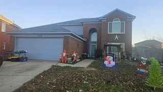 1101 Highland Station Drive, Saginaw, TX 76131