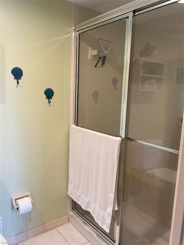 4919 Victoria DR 4, Cape Coral, FL 33904