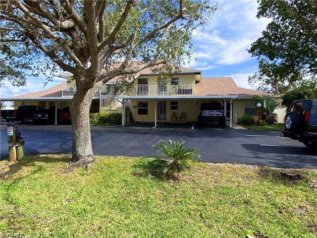 4919 Victoria DR 4, Cape Coral, FL 33904