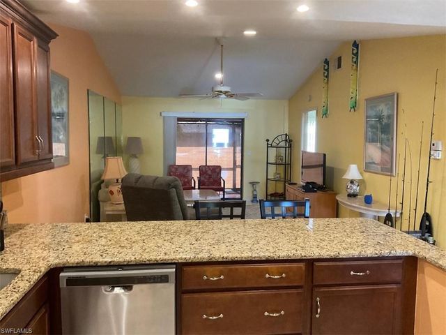 4919 Victoria DR 4, Cape Coral, FL 33904