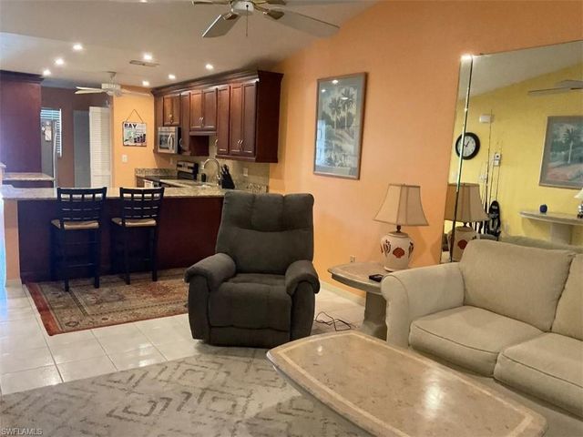 4919 Victoria DR 4, Cape Coral, FL 33904