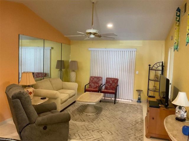 4919 Victoria DR 4, Cape Coral, FL 33904