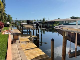 4919 Victoria DR 4, Cape Coral, FL 33904