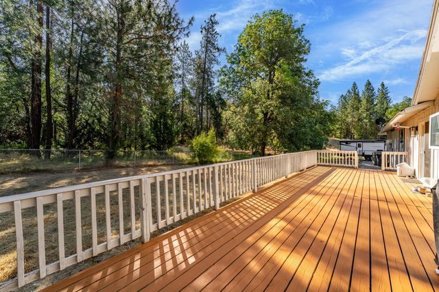 715 Timber Lane, Grants Pass, OR 97526
