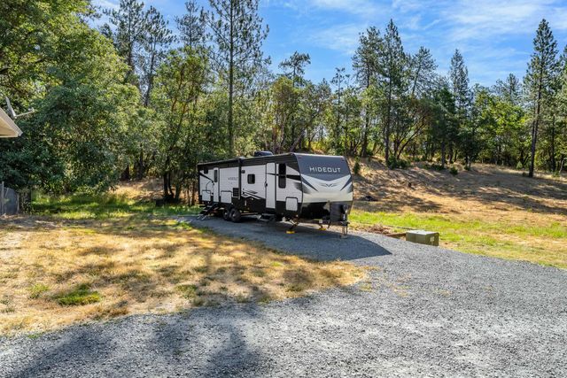 715 Timber Lane, Grants Pass, OR 97526