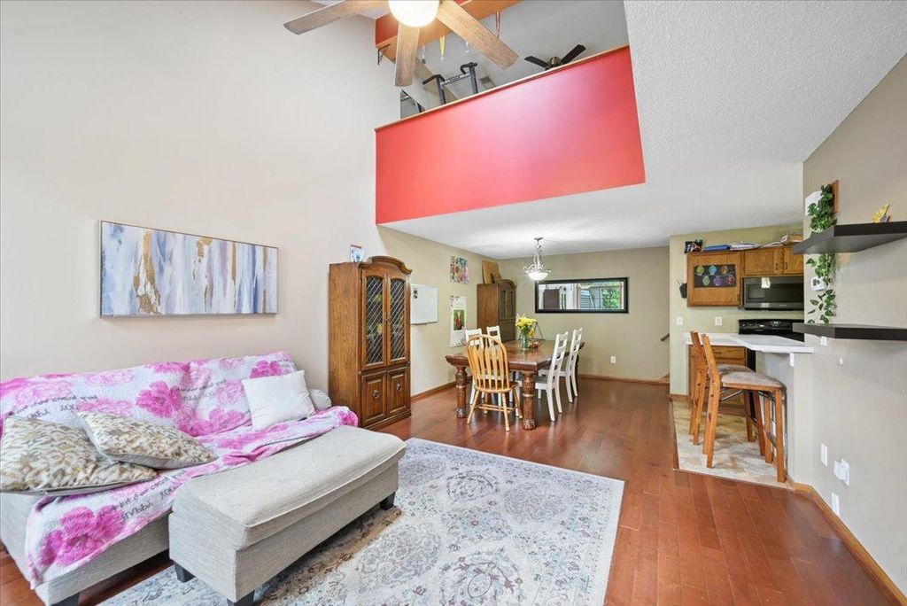 102 Primrose Court, Vadnais Heights, MN 55127 — photo 4