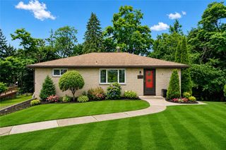 424 Amherst Avenue, Moon/crescent Twp, PA 15108