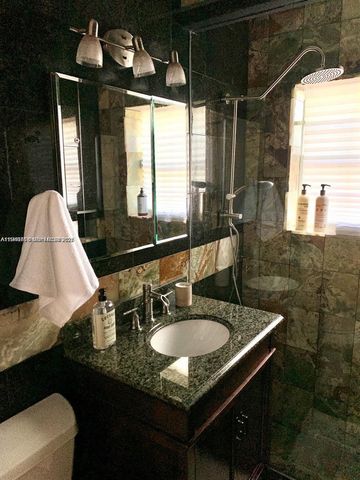 331 SW 19th Rd, Miami, FL 33129