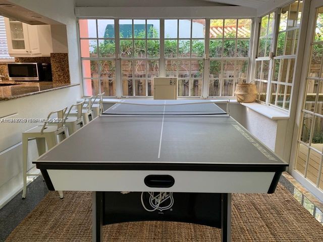 331 SW 19th Rd, Miami, FL 33129