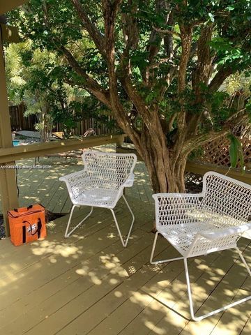 331 SW 19th Rd, Miami, FL 33129