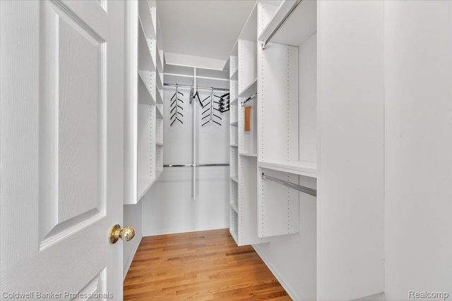 285 Stony Lake Drive, Oxford Charter Township, MI 48371