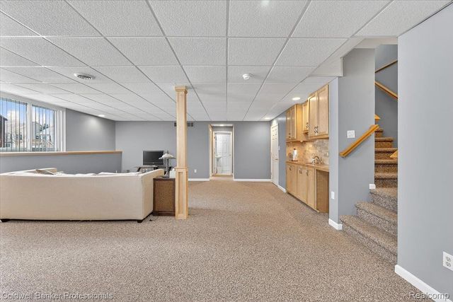 285 Stony Lake Drive, Oxford Charter Township, MI 48371